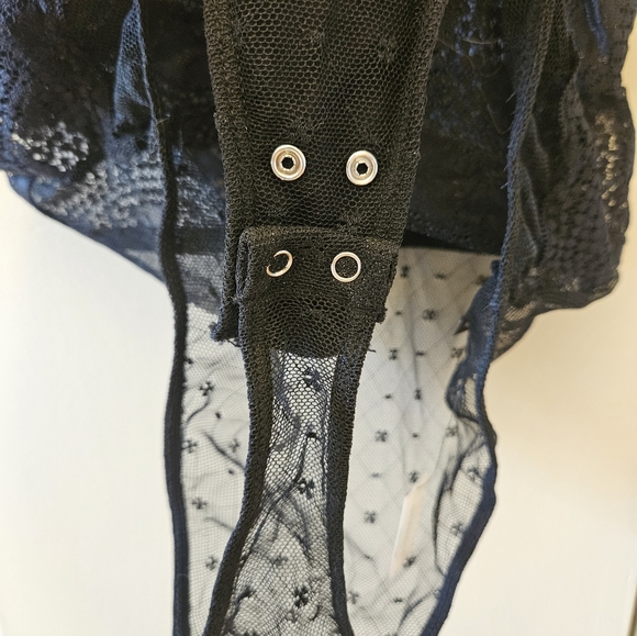 Dynamite Lace Black Bodysuit Size Small NWT - Picture 3 of 6